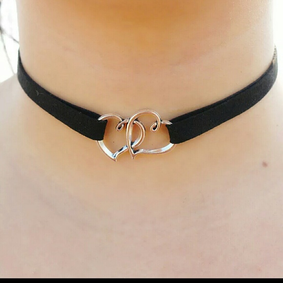 Velvet double hearts choker [106] - Picture 1 of 2